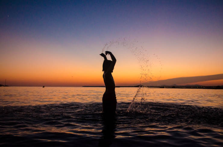 Sonnenuntergang am Strand Mallorca für Kinder