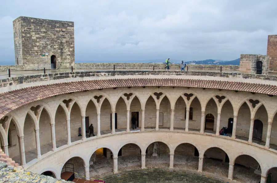 Die Burg Castell Bellver in Palma de Mallorca