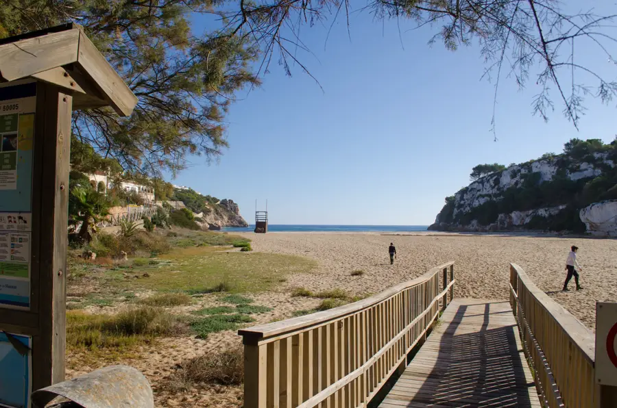 Cala Romatica: Strand und Urlaubsort auf Mallorca