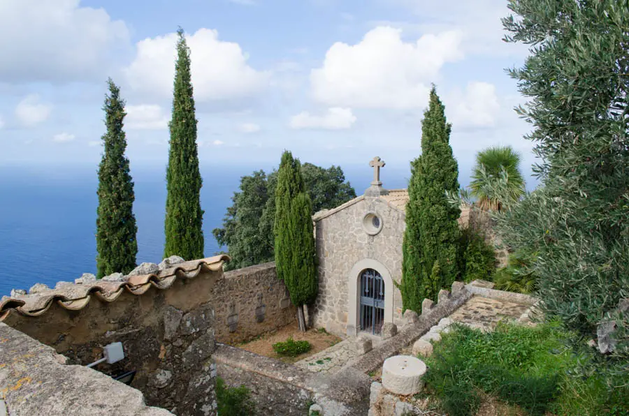 Ermita de la Trinidad in Deia