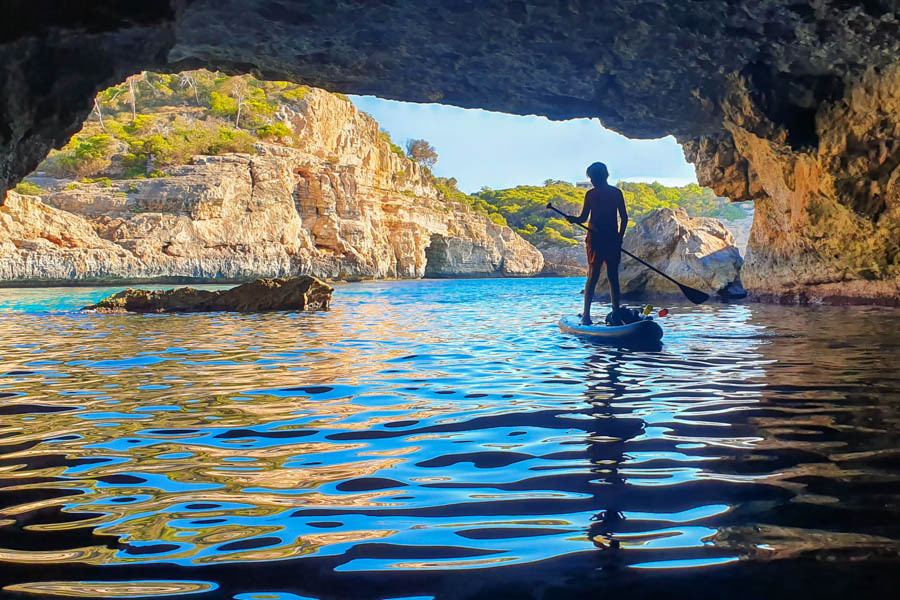 Stand Up Paddle an der Cala Llombards