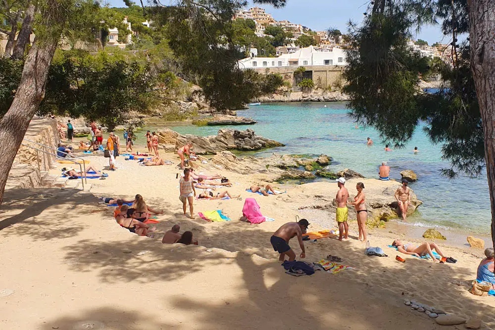 Strand von Cala Fornells