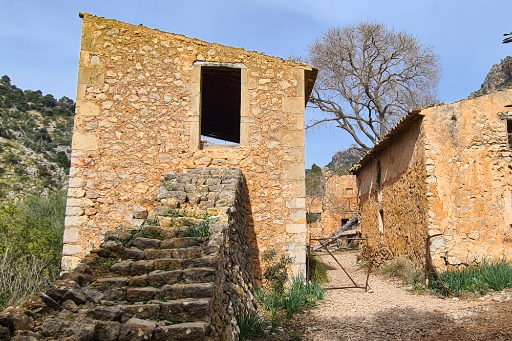 Die alte Ruine von Raixeta
