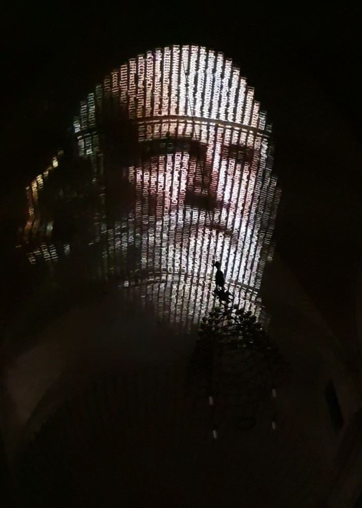 Elements in Palma: Die immersive Licht- und Video-Show in einer historischen Kirche