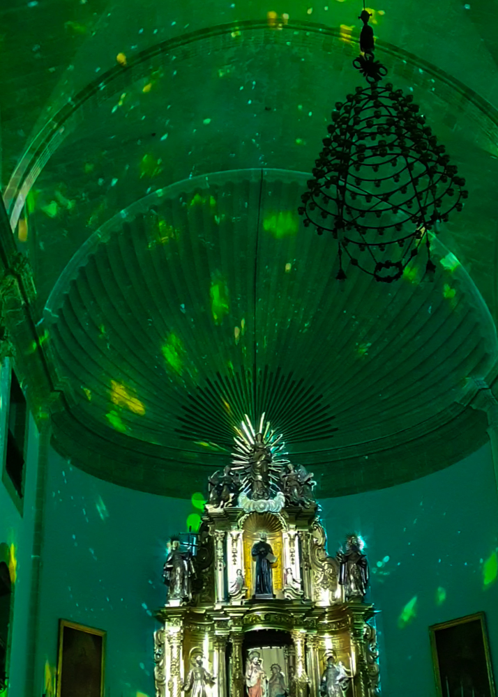 Elements in Palma: Die immersive Licht- und Video-Show in einer historischen Kirche