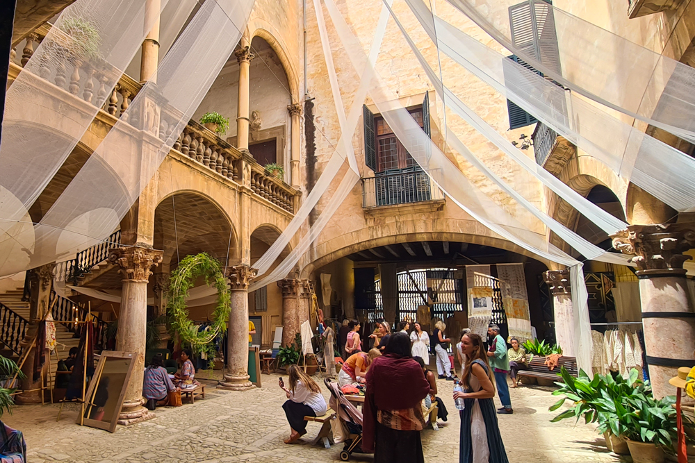 XTANT in Palma de Mallorca: Kunsthandwerk aus aller Welt im alten Stadtpalast Can Vivot